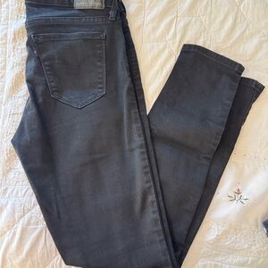 Women's Black Levi Skinny Jeans